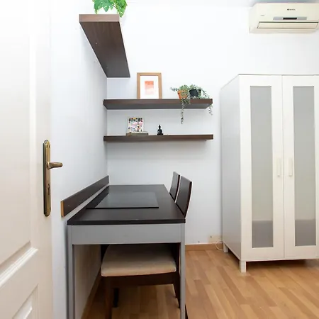 Cozy & Quiet Eixample Apartamento *