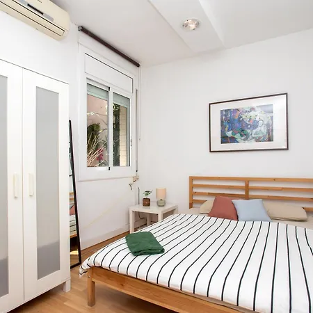 Cozy & Quiet Eixample *